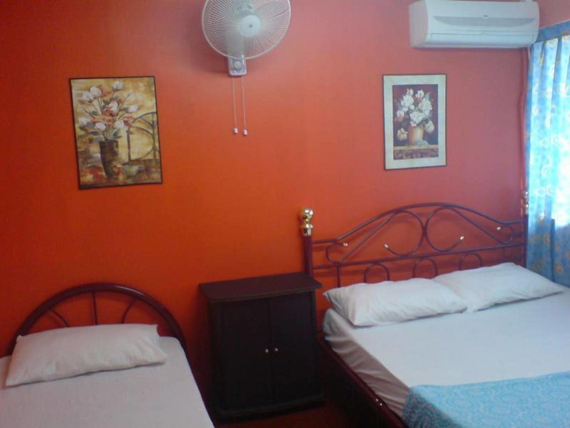 Stay In Lodge Кота Кинабалу Екстериор снимка