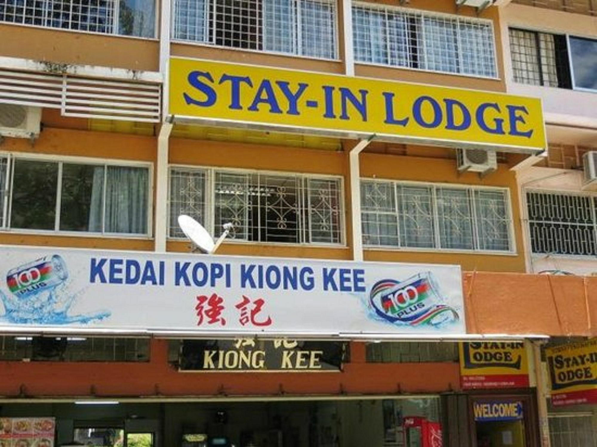 Stay In Lodge Кота Кинабалу Екстериор снимка